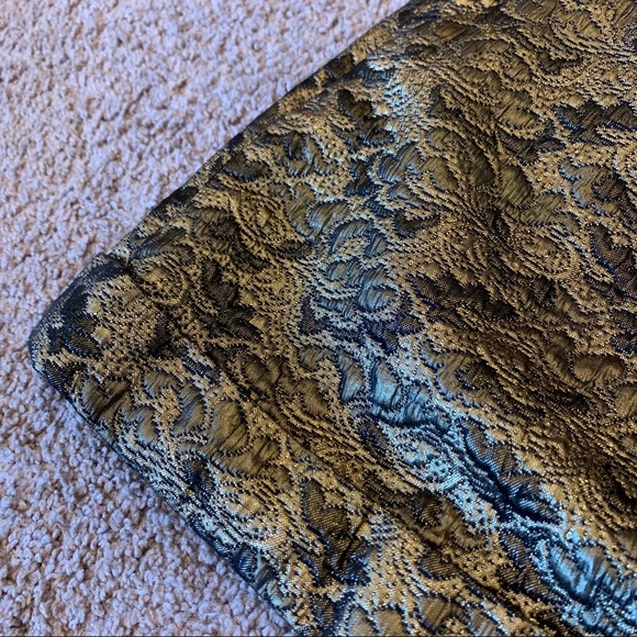 Mischen quilted gold mini skirt - Picture 2 of 5